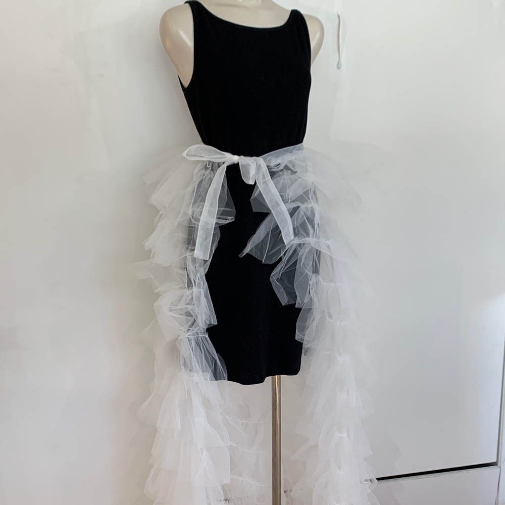 Wedding long skirt wrap around… Brand new… One size.